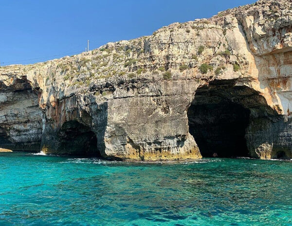 Grotta delle 3 porte leuca