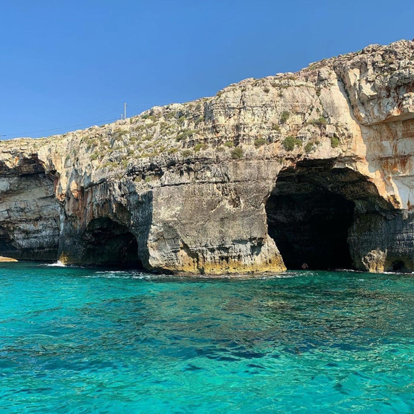 Grotta delle 3 porte leuca
